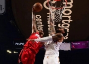 爱游戏体育官网-勇士B队翻盘火箭，拉文送出助攻