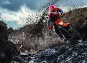 爱游戏在线-冰与火的加时鏖战，哥伦比亚逆袭芬兰，谱写NBA季后赛式国际篮球传奇