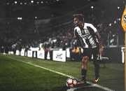 爱游戏-关键一投定乾坤，小贾伦力挽狂澜助北京队险胜勇士