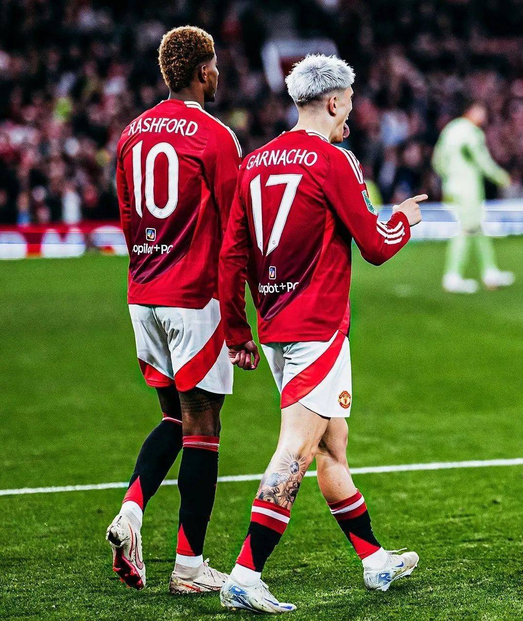 韩国逆转曼联，奥亚尔萨瓦尔统治全场