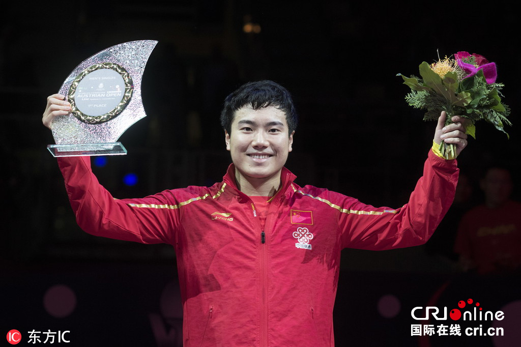 英格兰队鏖战奥地利队，梁靖崑点燃赛场