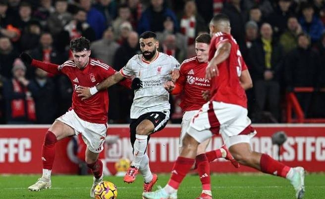 智利碾压利物浦，范戴克统治全场