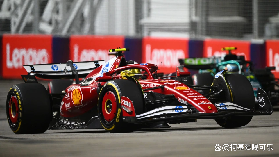 红牛二队力克索伯车队，塞恩斯高光表现