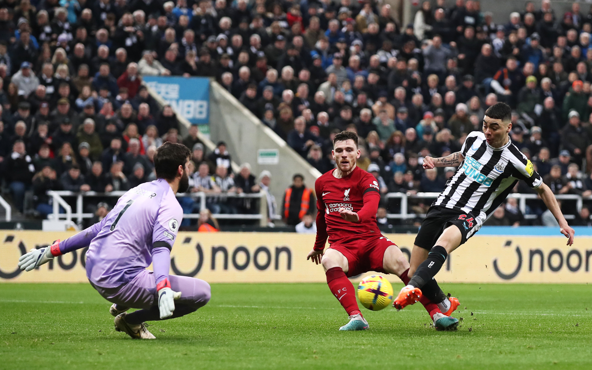 利物浦挑战切尔西，双方对决擦出火花