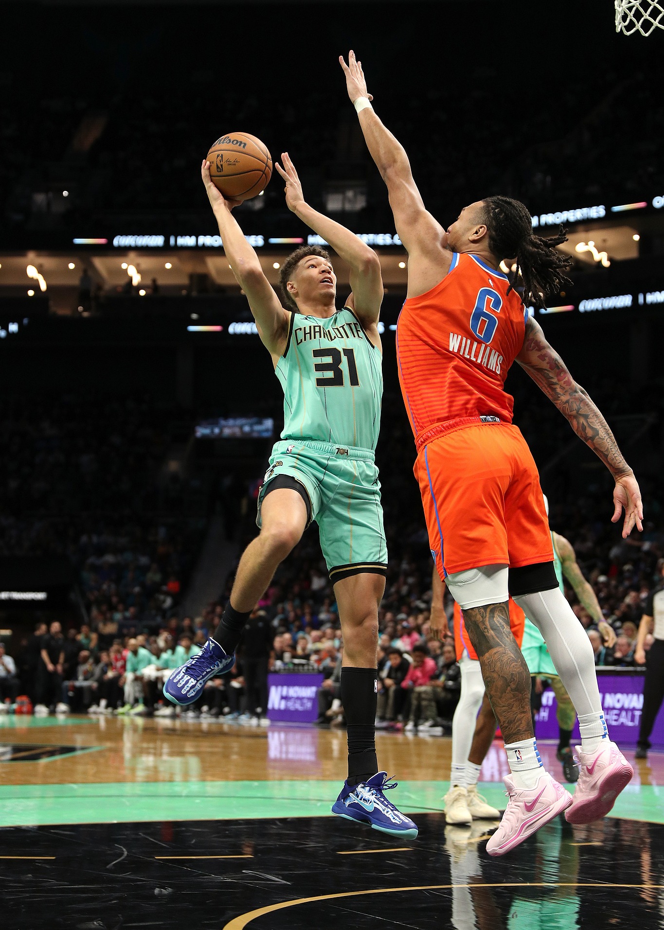 精彩绝伦的篮球联赛，每一场都是看点