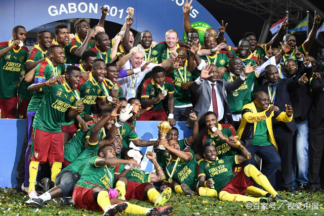 南非杯赛冠军悬念解开，加纳力克喀麦隆登顶舞台